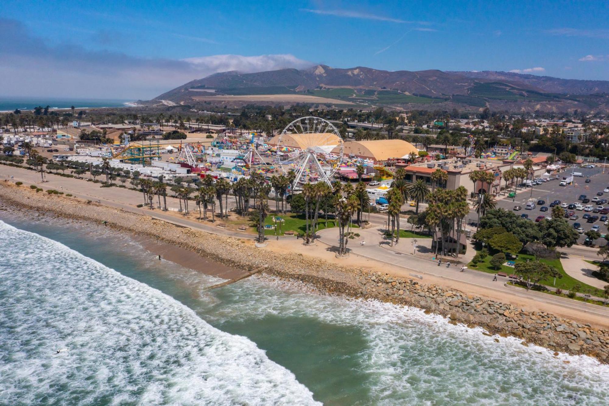 Crowne Plaza Ventura Beach By Ihg Exterior photo